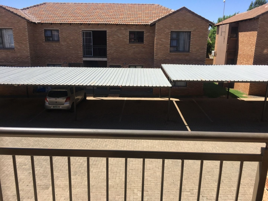 2 Bedroom Property for Sale in Vredenhof Sh Free State